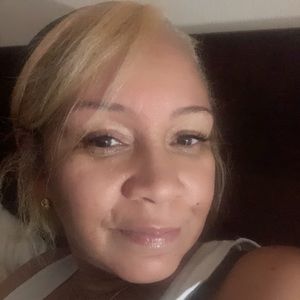 Meet your Posher, Roslyn